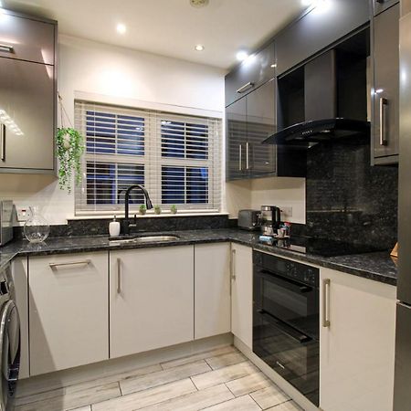 בלפסט Nice 2 Bed House, Office, Wi-Fi, Free Parking מראה חיצוני תמונה