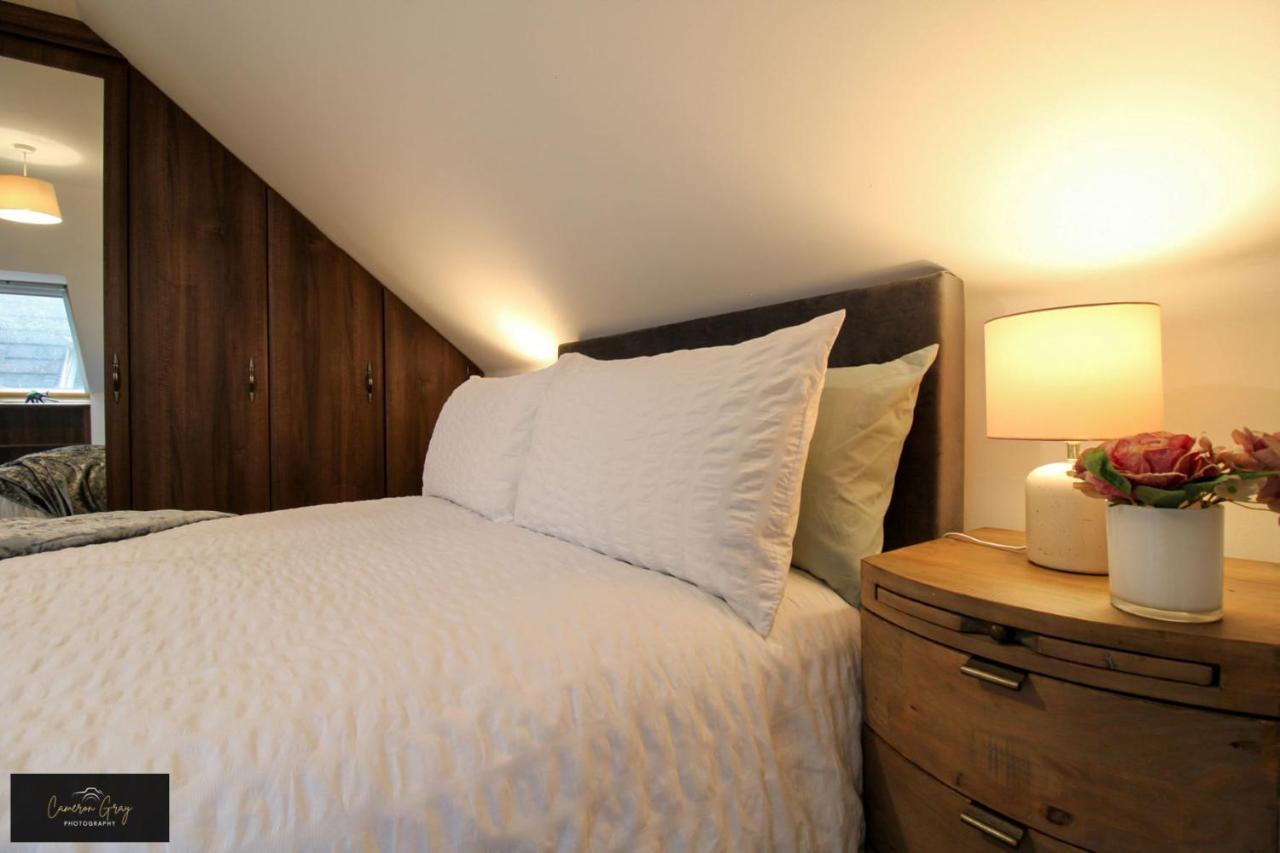 בלפסט Nice 2 Bed House, Office, Wi-Fi, Free Parking מראה חיצוני תמונה