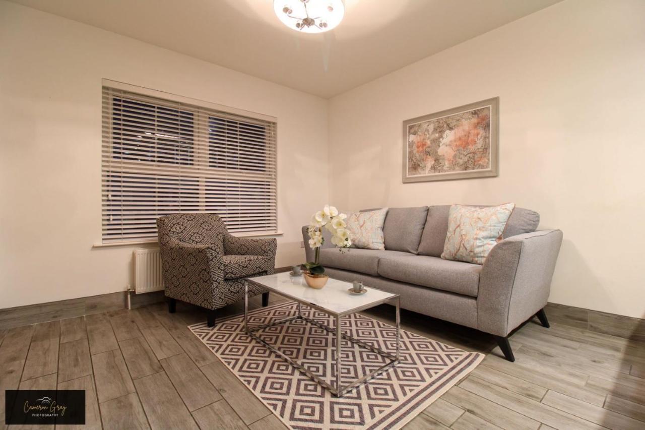 בלפסט Nice 2 Bed House, Office, Wi-Fi, Free Parking מראה חיצוני תמונה